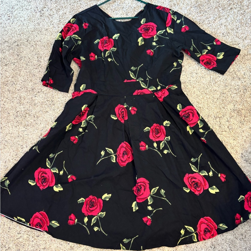 Charming Red Rose Print 3/4 Sleeve Dress size XXL